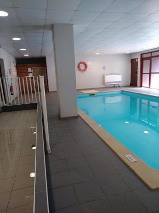 Joli Appartement T2 Dans Residence Avec Piscine, Hammam Et Parking Gratuits Carcassonne Exterior photo